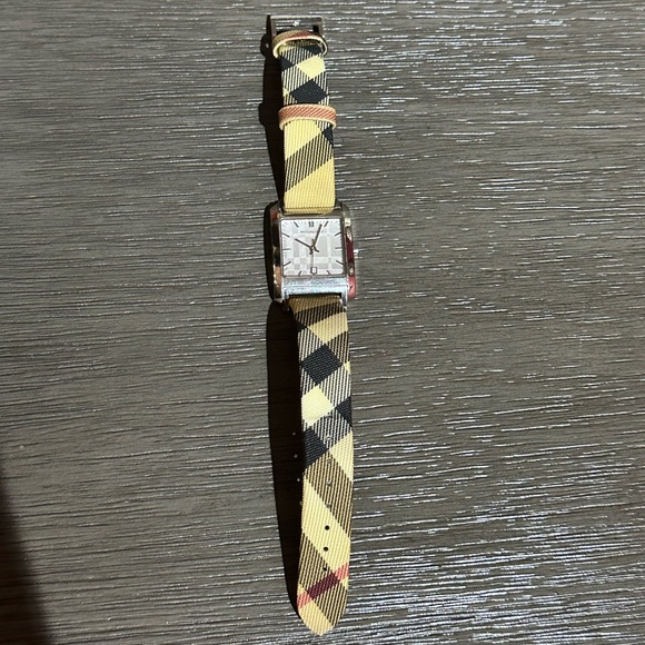 Burberry Ladies Watch - Picture 8 of 11